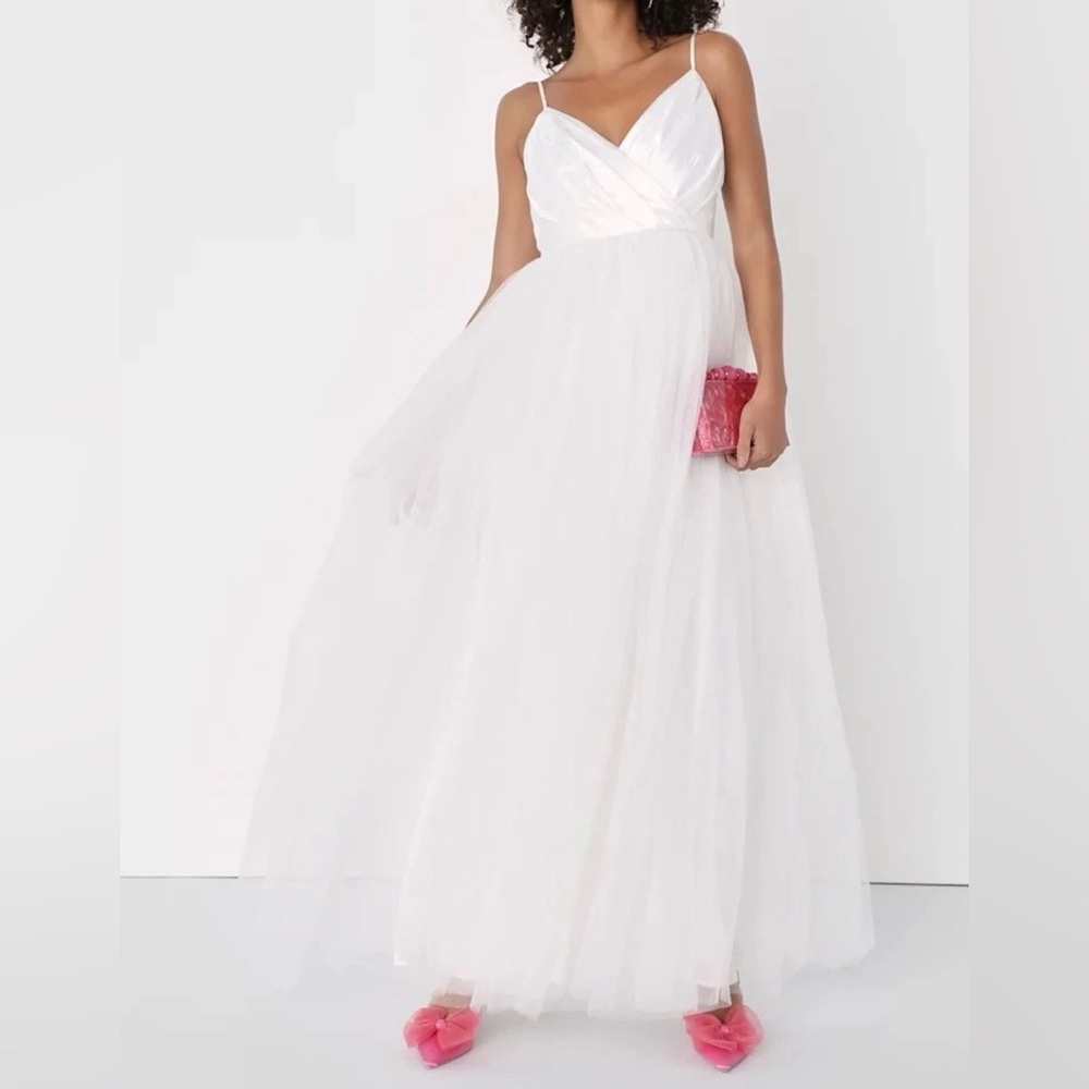 New LULU’S Spellbinding Beauty White Glitter Sleeveless Tulle Gown wedding Dress